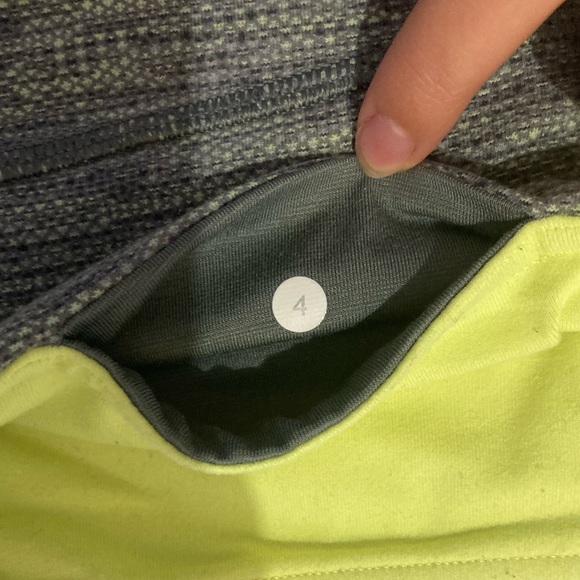 Lululemon cropped leggings grey size 4 - Picture 4 of 7